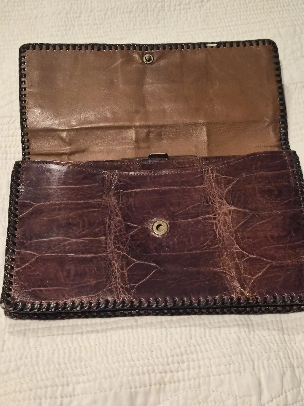 VTG 1950s Genuine Alligator Skin Hand Laced Clutch Purse United-Carr Snap 9x6